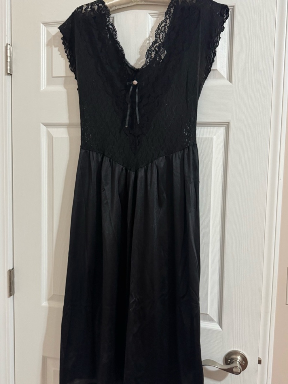 Women's Black Lace Chemise Nightgown